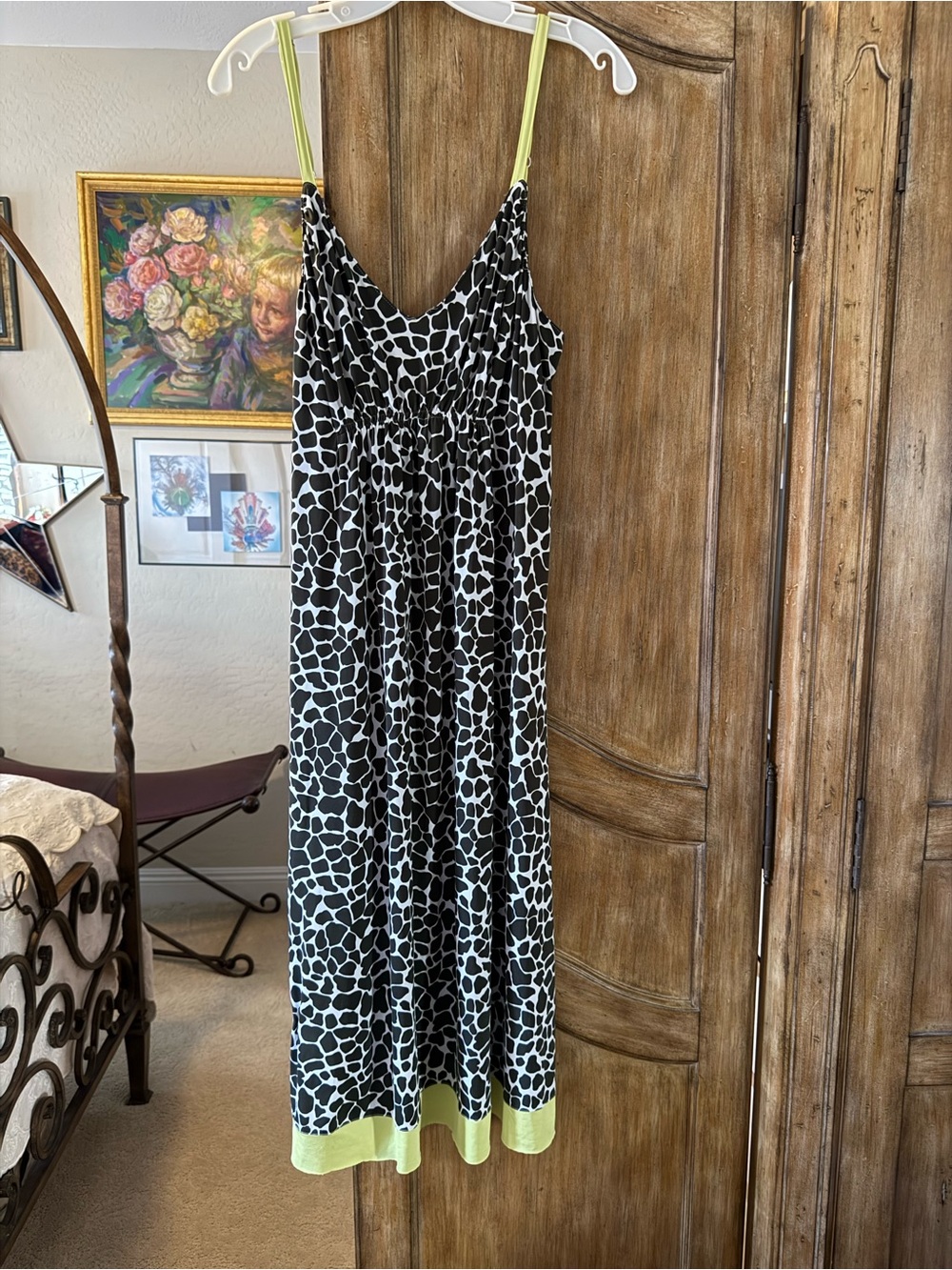Anne Klein Black and White Printed Nightgown with Yellow Lace Trim